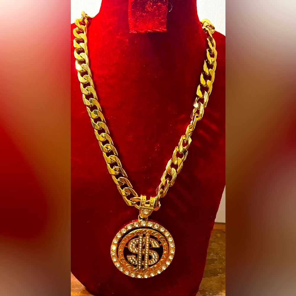 Men’s necklace